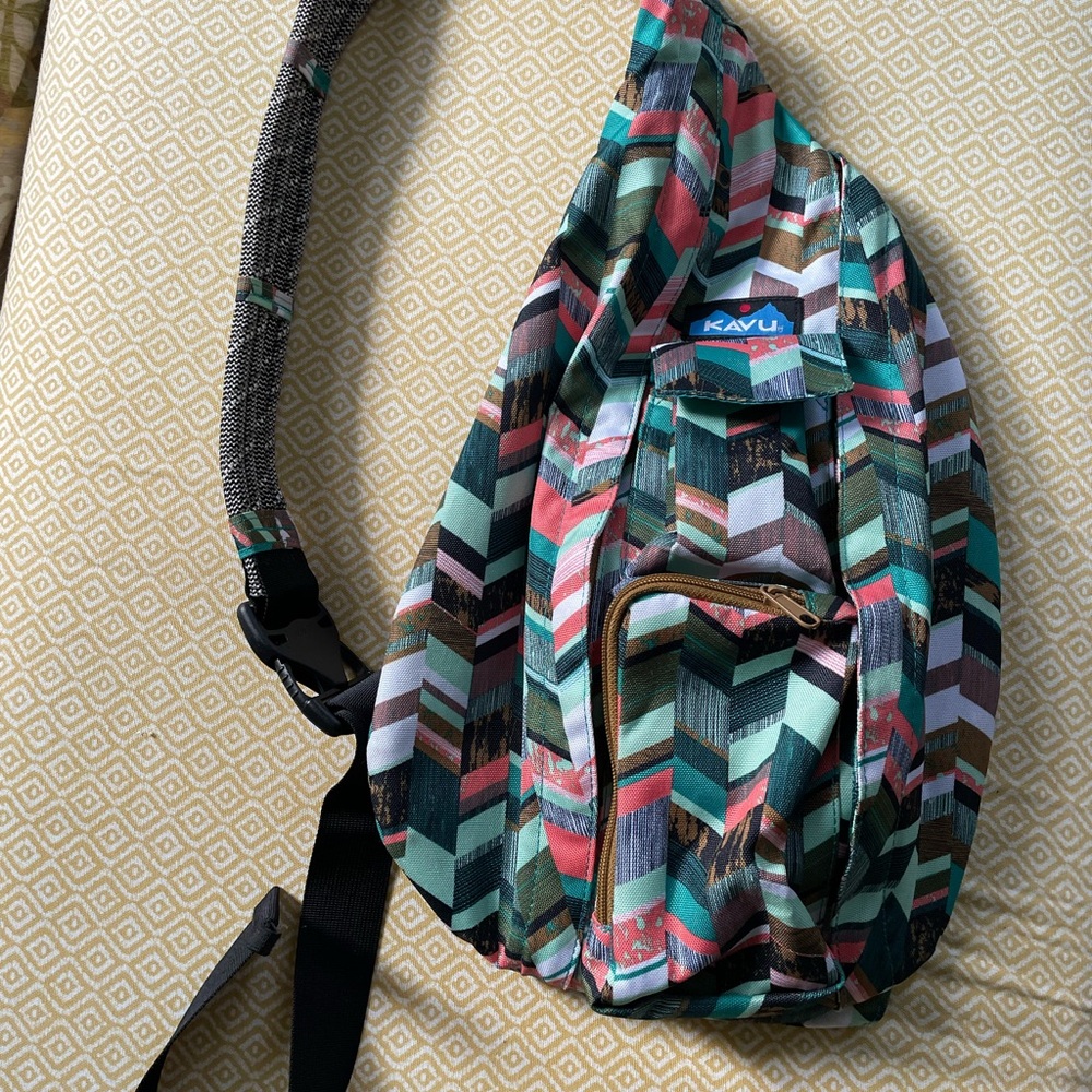 KAVU Original Rope Sack Sling Crossbody - Multicolor Chevrons